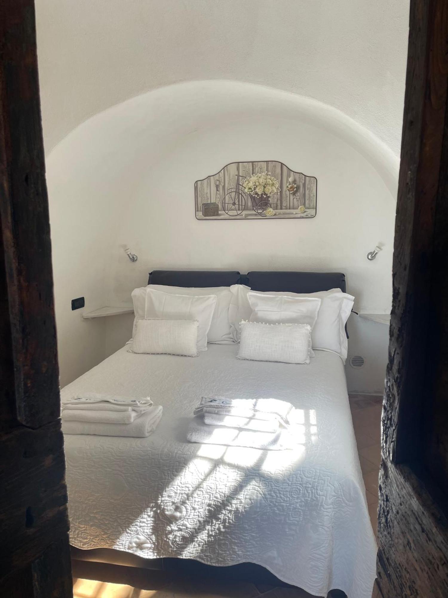 Crosa Tra Le Nuvole Villa Borgio Verezzi Kültér fotó