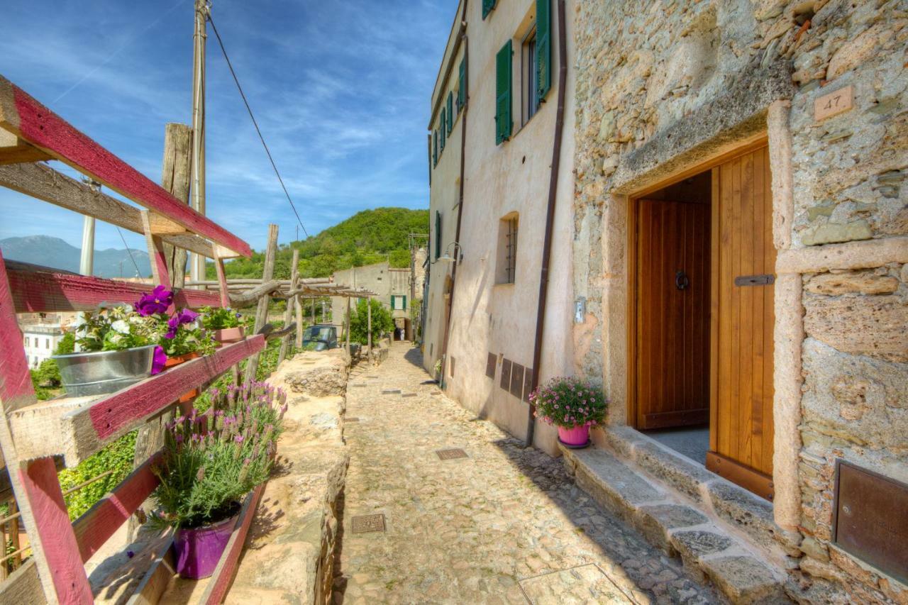 Crosa Tra Le Nuvole Villa Borgio Verezzi Kültér fotó