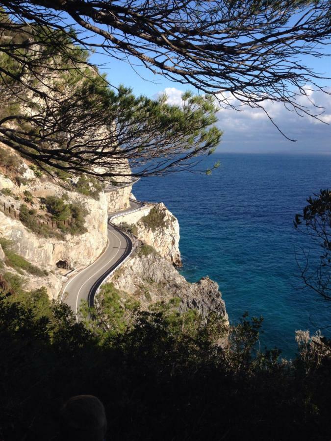 Crosa Tra Le Nuvole Villa Borgio Verezzi Kültér fotó